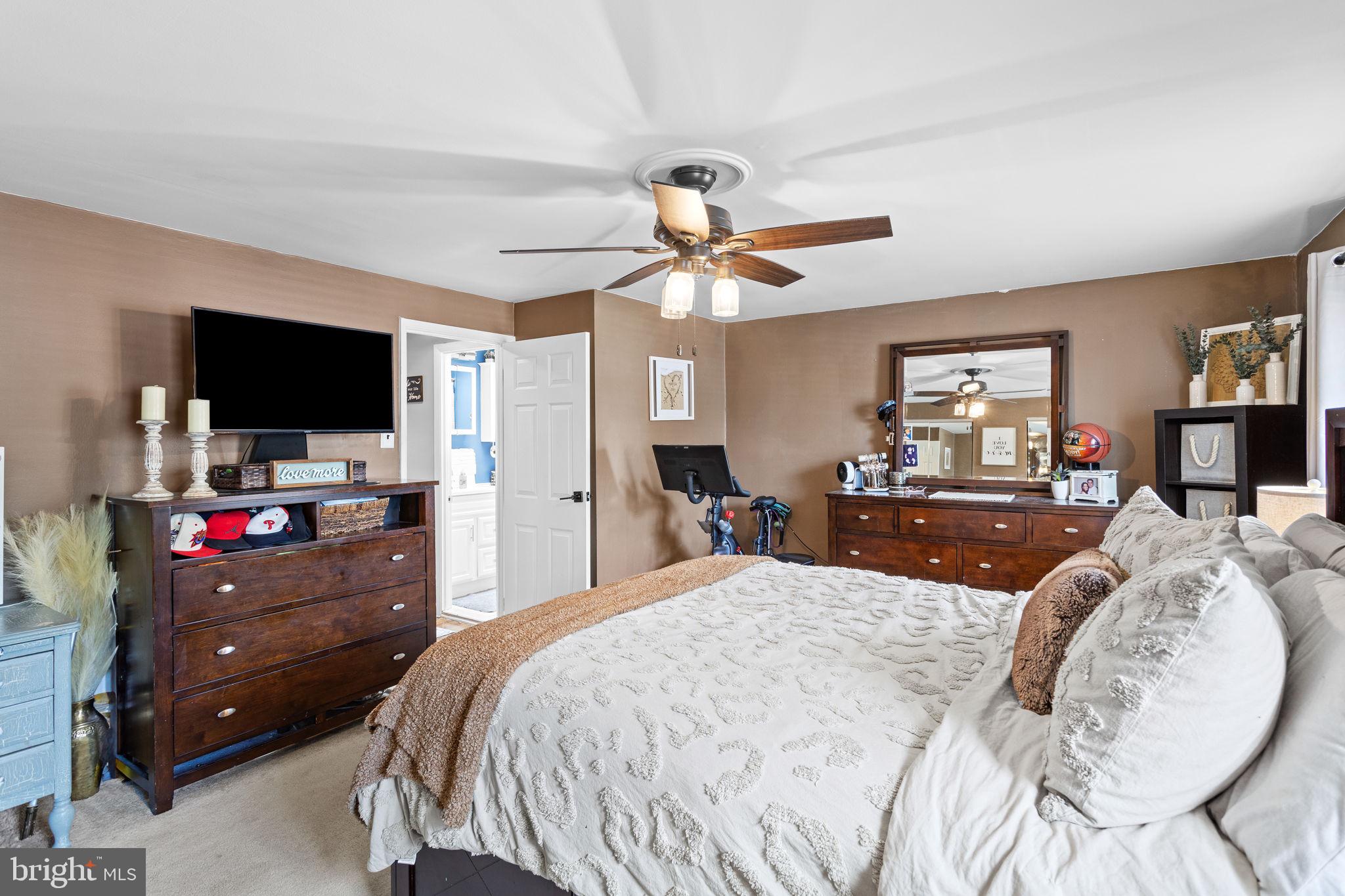 12443 Sweet Briar Road Philadelphia, PA 19154 - Photo 24 of 47 Gallery Image 24