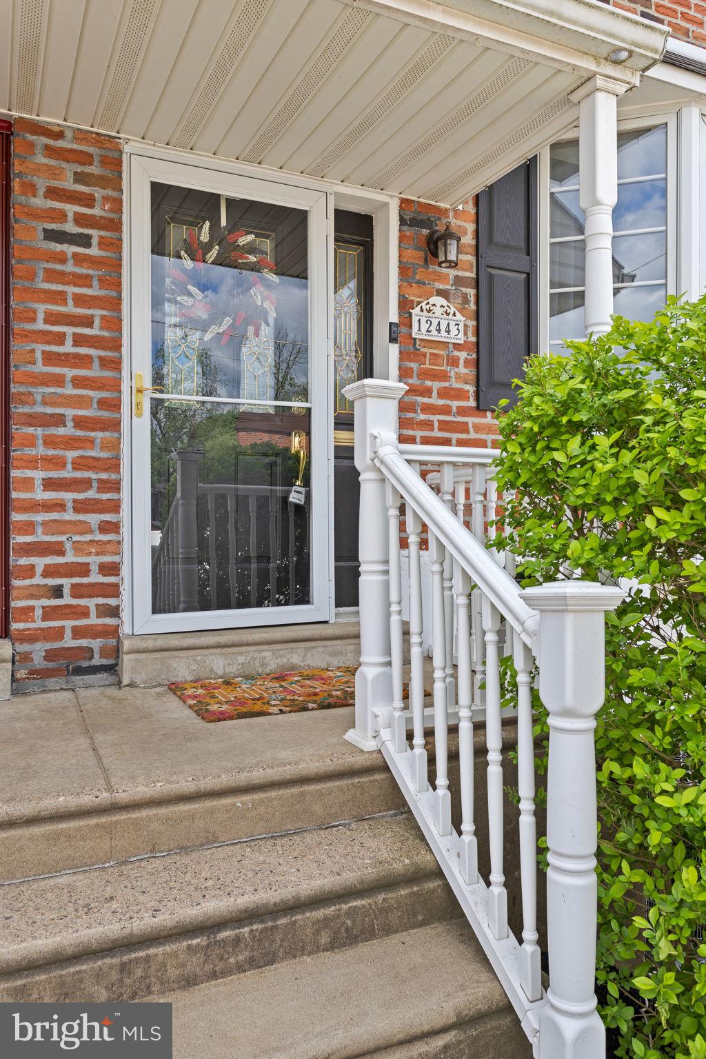 12443 Sweet Briar Road Philadelphia, PA 19154 - Photo 4 of 47 Gallery Image 4