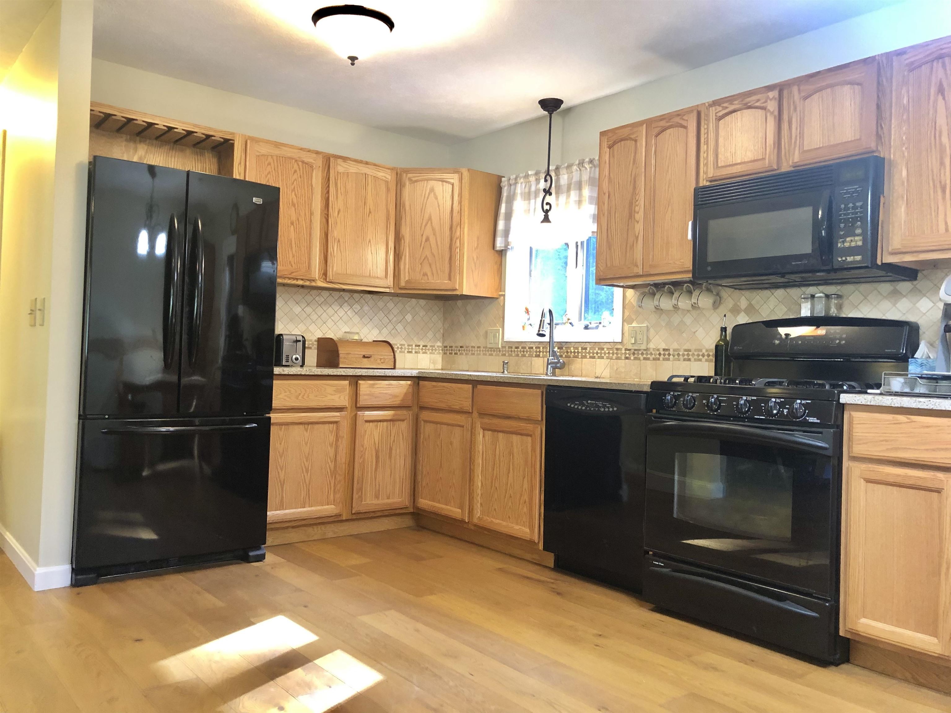 223 Austin Road Georgia, VT 05468 - Photo 4 of 36