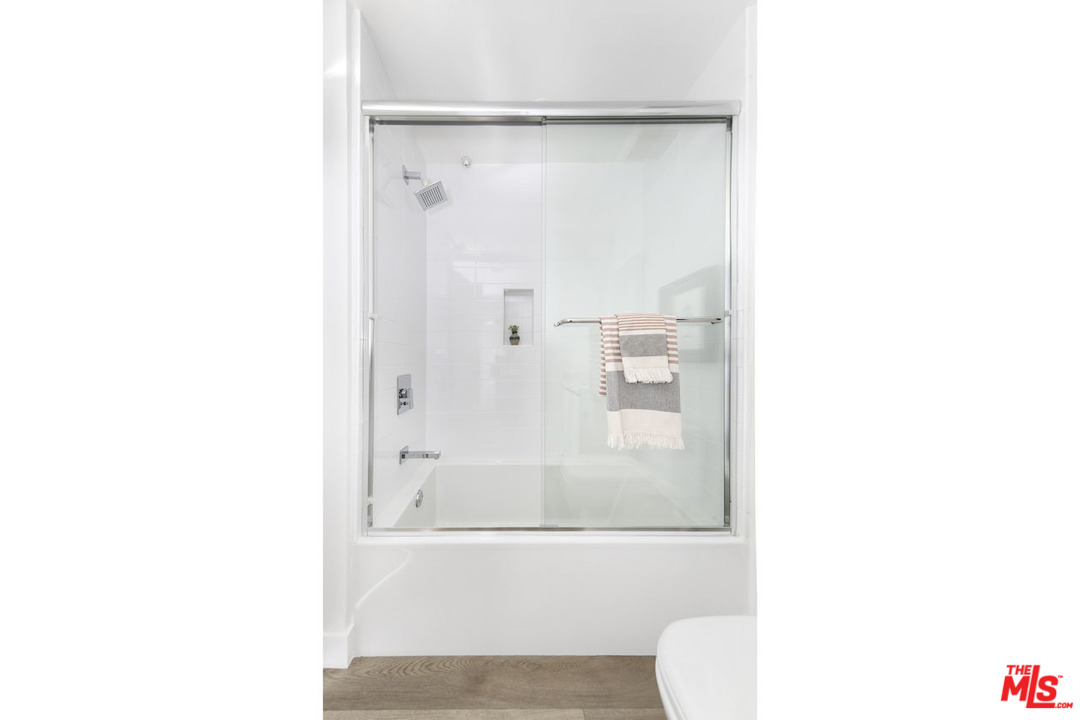 957 Figueroa Terrace, Unit 321 Los Angeles, CA 90012 - Photo 15 of 23