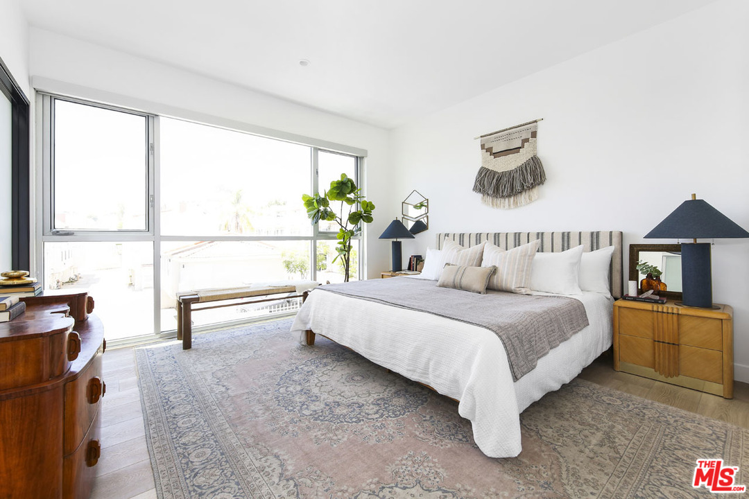 957 Figueroa Terrace, Unit 321 Los Angeles, CA 90012 - Photo 16 of 23