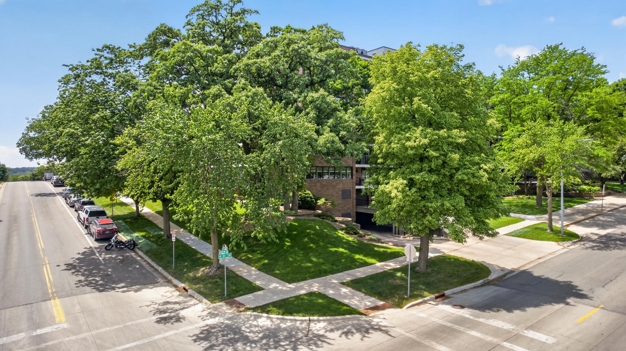 600 4th Street Southwest, Unit 408 Rochester, MN 55902 - Photo 34 of 38