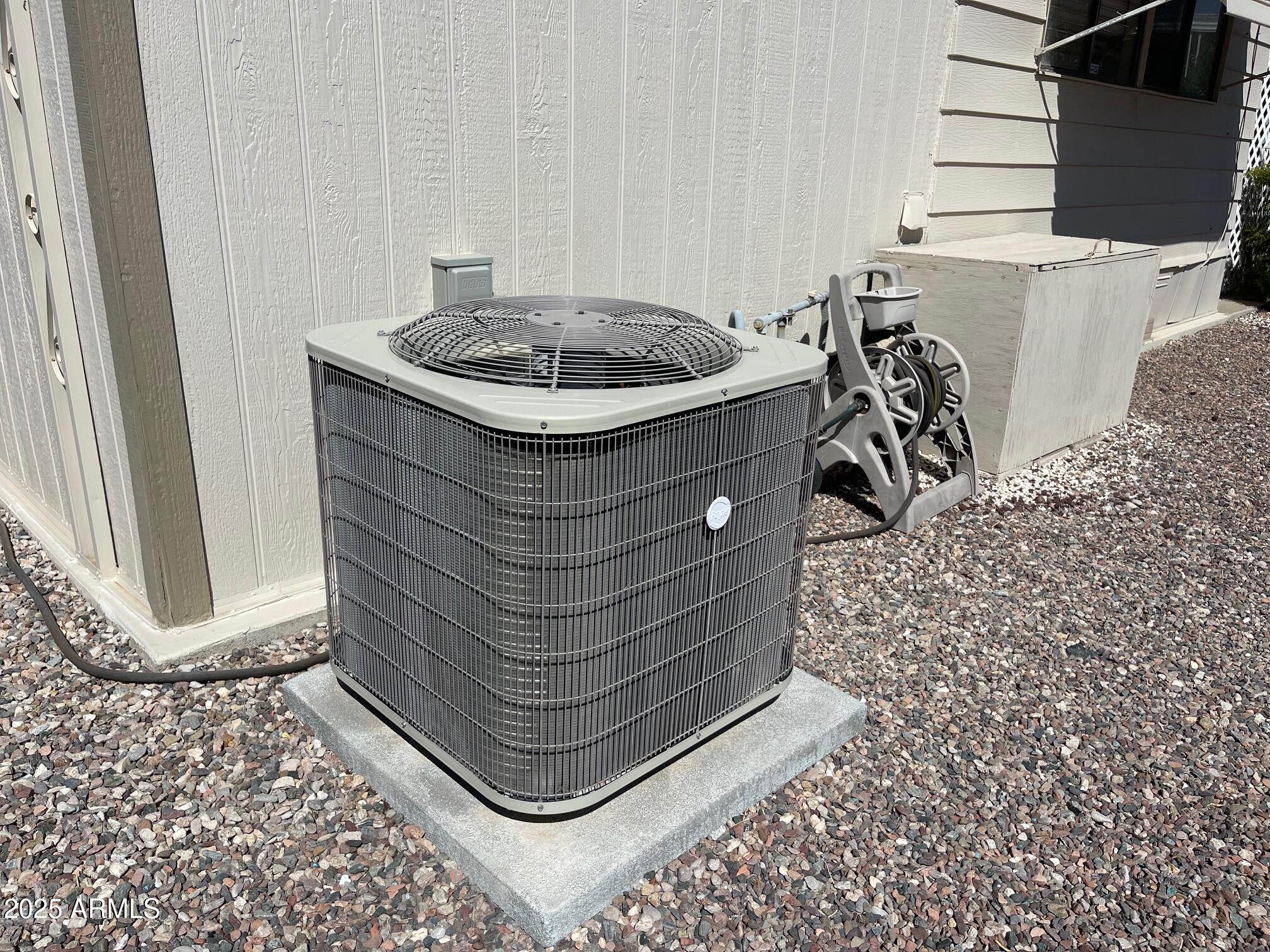 980 East Broadway Avenue, Unit 15 Apache Junction, AZ 85119 - Photo 24 of 24 a bathroom with a sink a mirror and a shower