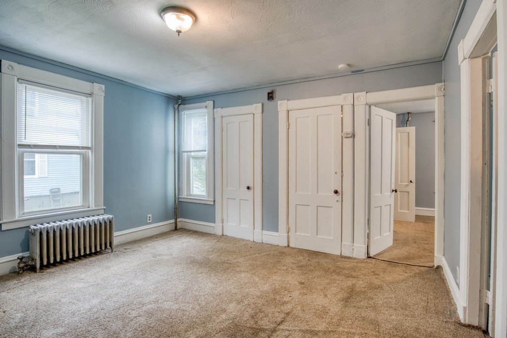 235 Pendleton Avenue Springfield, MA 01109 - Photo 16 of 37