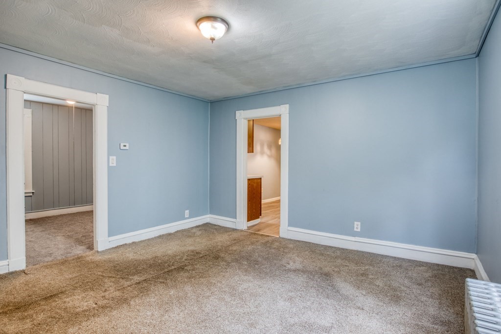 235 Pendleton Avenue Springfield, MA 01109 - Photo 18 of 37