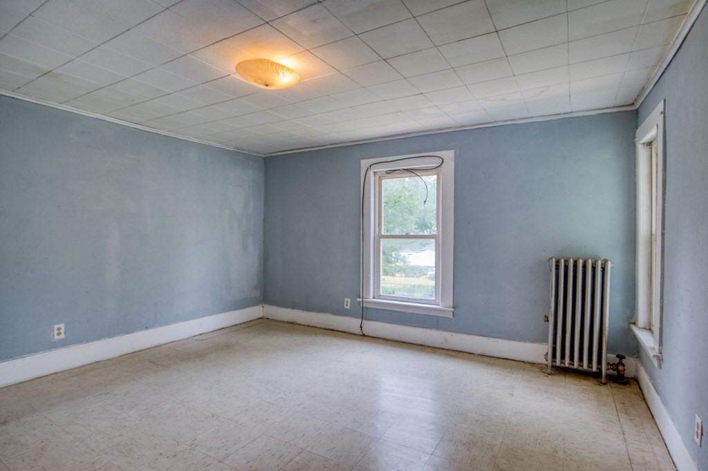 235 Pendleton Avenue Springfield, MA 01109 - Photo 24 of 37