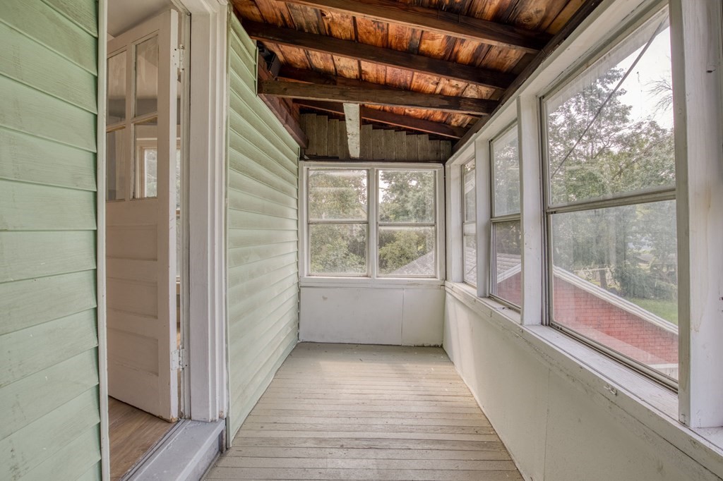 235 Pendleton Avenue Springfield, MA 01109 - Photo 34 of 37