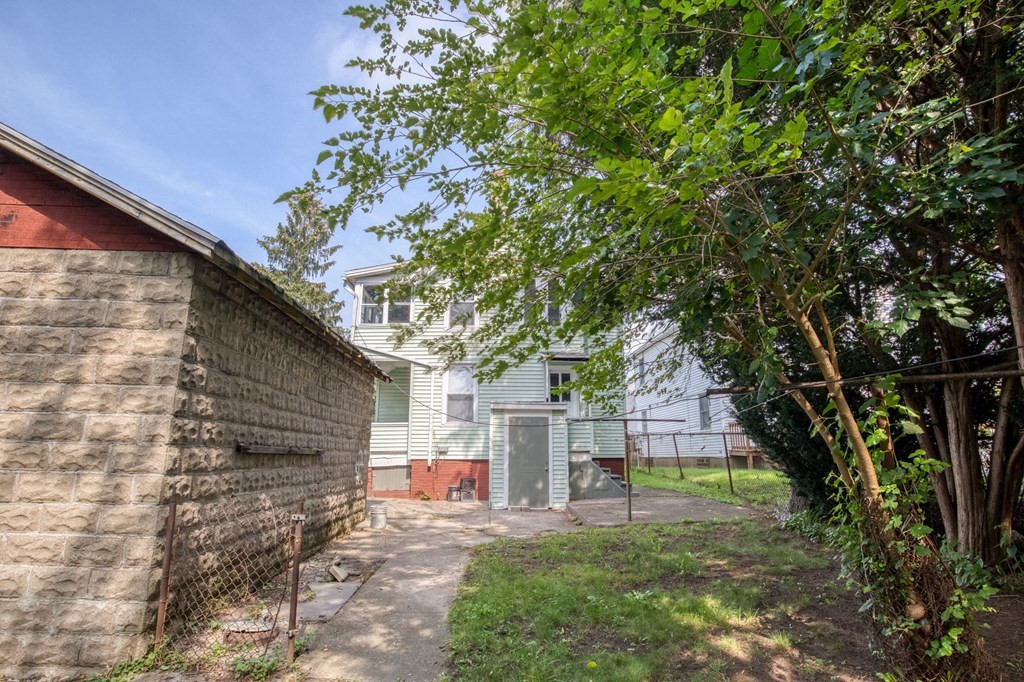 235 Pendleton Avenue Springfield, MA 01109 - Photo 37 of 37