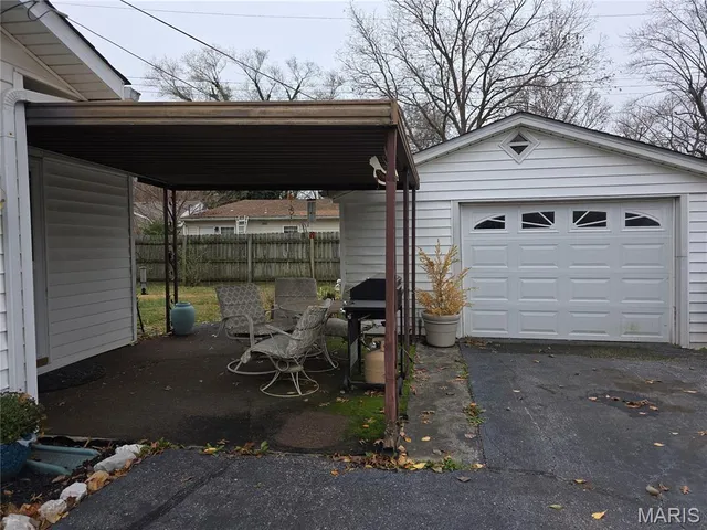 $129,900 | 18 Jennine Drive, Belleville, IL 62226