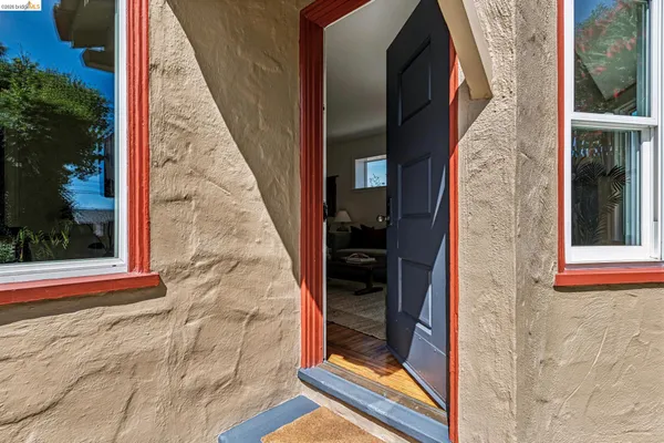 $849,000 | 5705 Panama Avenue, Richmond, CA 94804