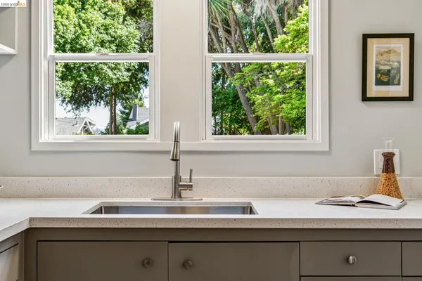 $849,000 | 5705 Panama Avenue, Richmond, CA 94804