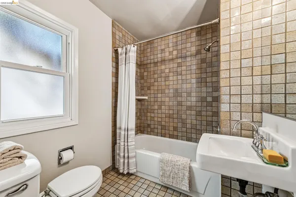 $849,000 | 5705 Panama Avenue, Richmond, CA 94804