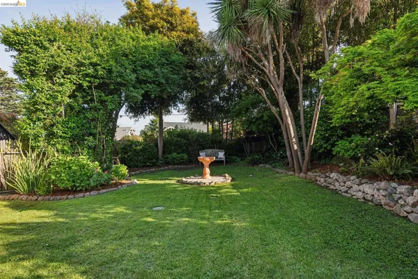 $849,000 | 5705 Panama Avenue, Richmond, CA 94804