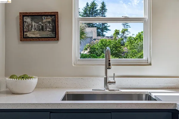 $849,000 | 5705 Panama Avenue, Richmond, CA 94804