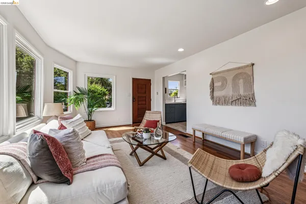 $849,000 | 5705 Panama Avenue, Richmond, CA 94804