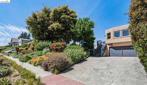 $849,000 | 5705 Panama Avenue, Richmond, CA 94804