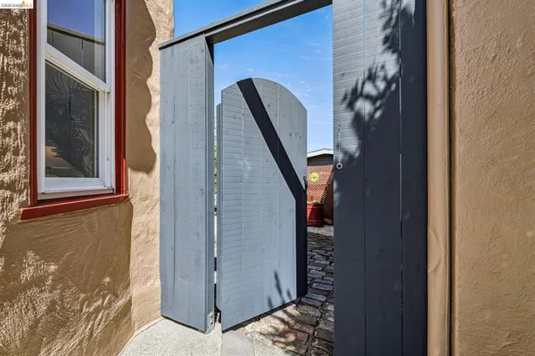$849,000 | 5705 Panama Avenue, Richmond, CA 94804