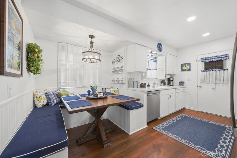 28573 Murrieta Road Menifee, CA 92586 - Photo 15 of 39 Built in Custom table