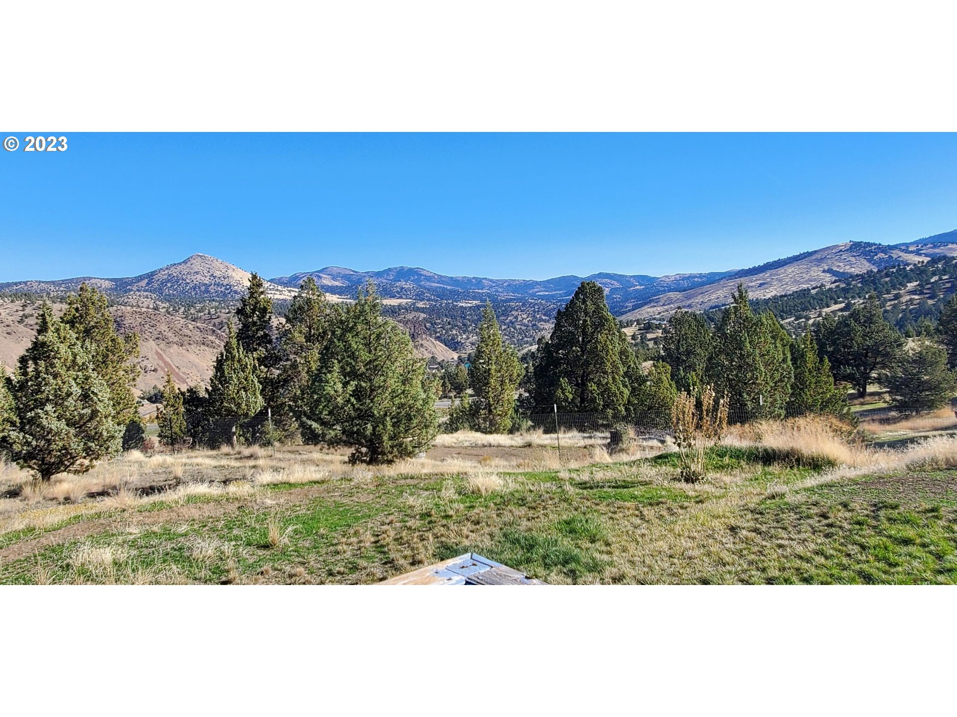 320 Cole Road Mitchell, OR 97750 - Photo 13 of 21 Gallery Image 13