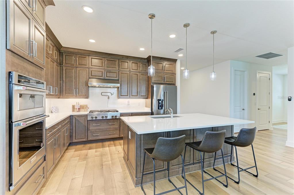18530 Midsummer Place Venice, FL 34293 - Photo 17 of 100 Gallery Image 17