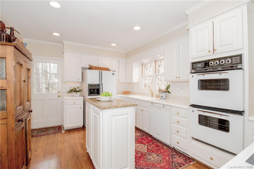 7334 Sardis Road Charlotte, NC 28270 - Photo 11 of 34 Gallery Image 11