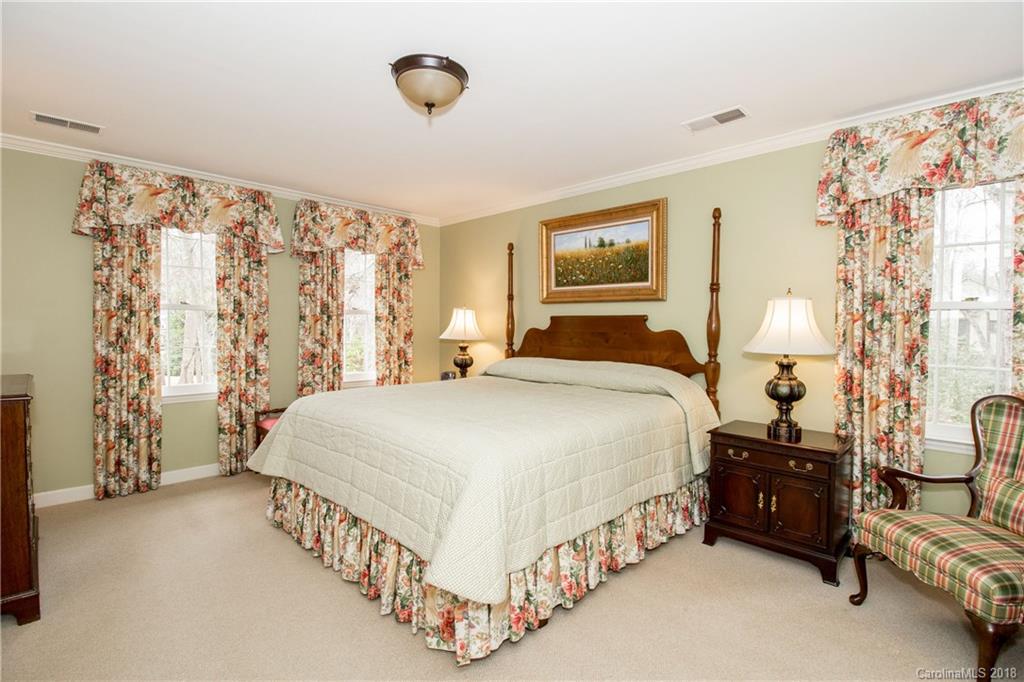 7334 Sardis Road Charlotte, NC 28270 - Photo 18 of 34 Gallery Image 18