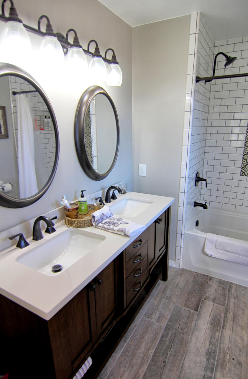 5 Valley Road Oak View, CA 93022 - Photo 15 of 34 14. Master bathroom