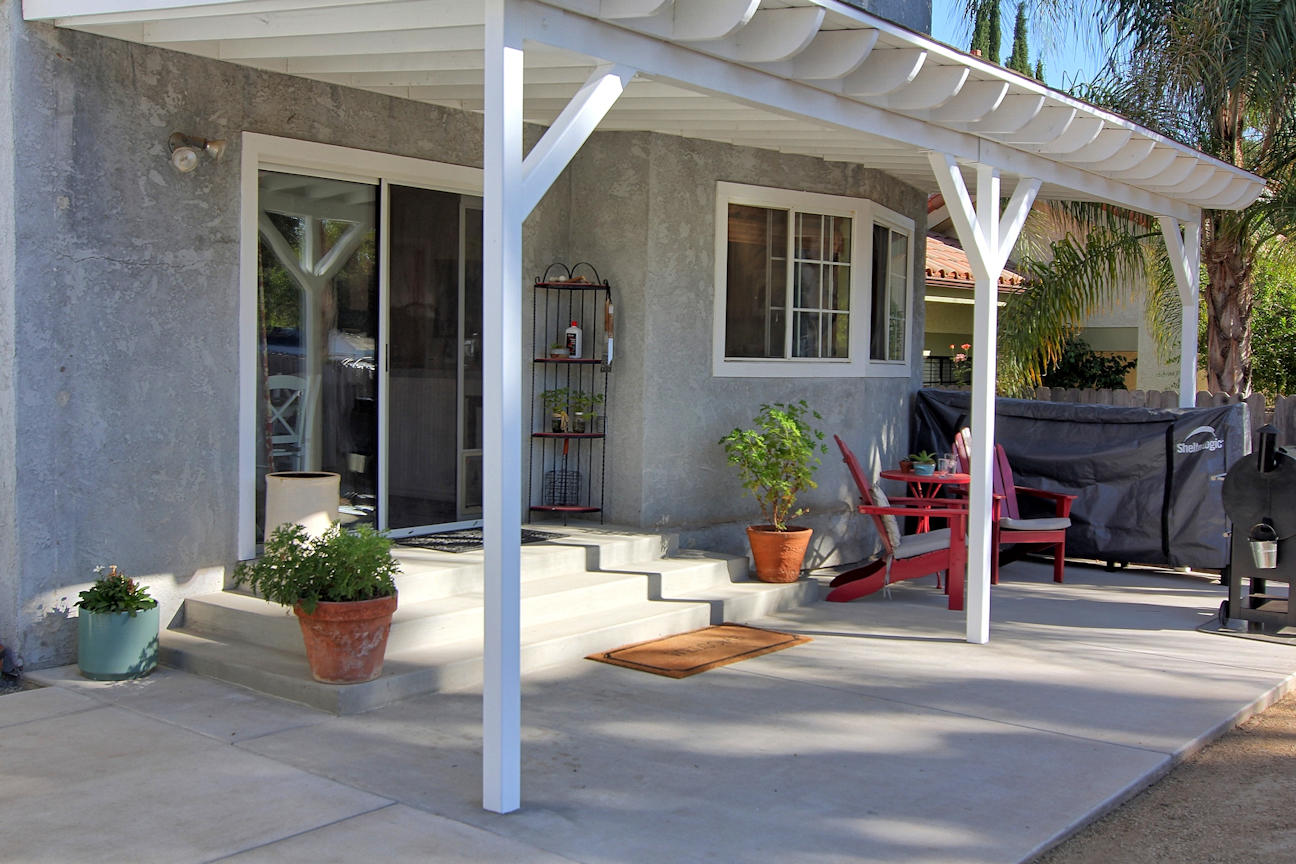 5 Valley Road Oak View, CA 93022 - Photo 25 of 34 24. Patio
