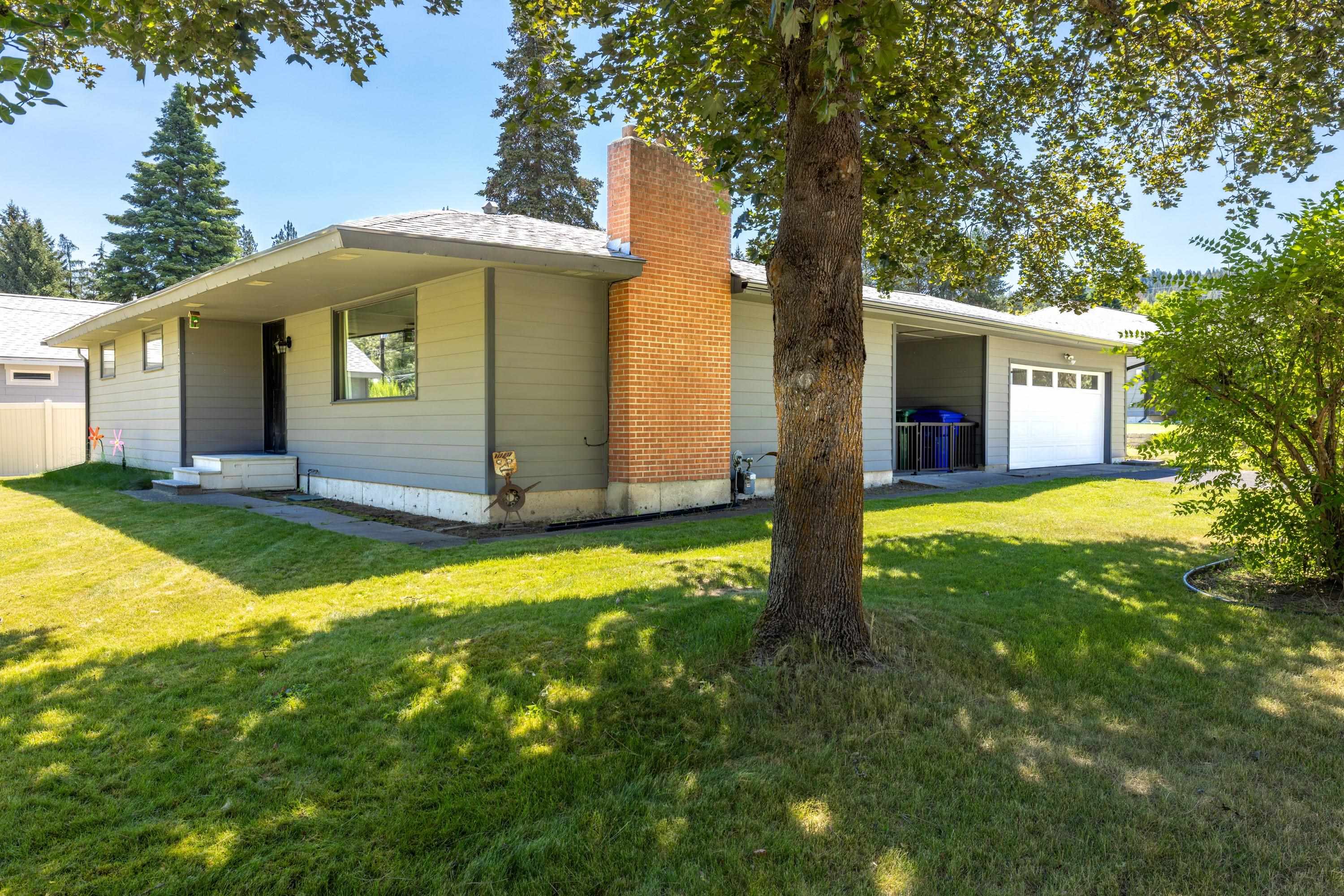 2609 West Waikiki Road Spokane, WA 99218 - Photo 1 of 30