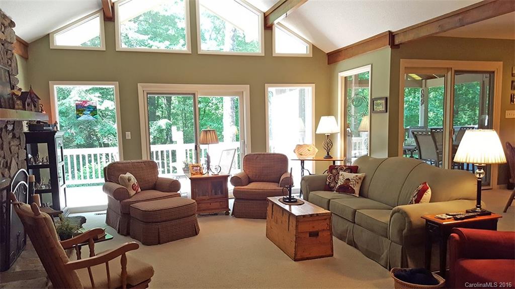 83 Robin Road Brevard, NC 28712 - Photo 3 of 24 Gallery Image 3