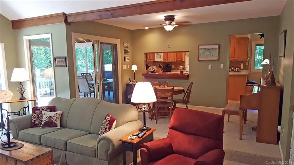 83 Robin Road Brevard, NC 28712 - Photo 4 of 24 Gallery Image 4
