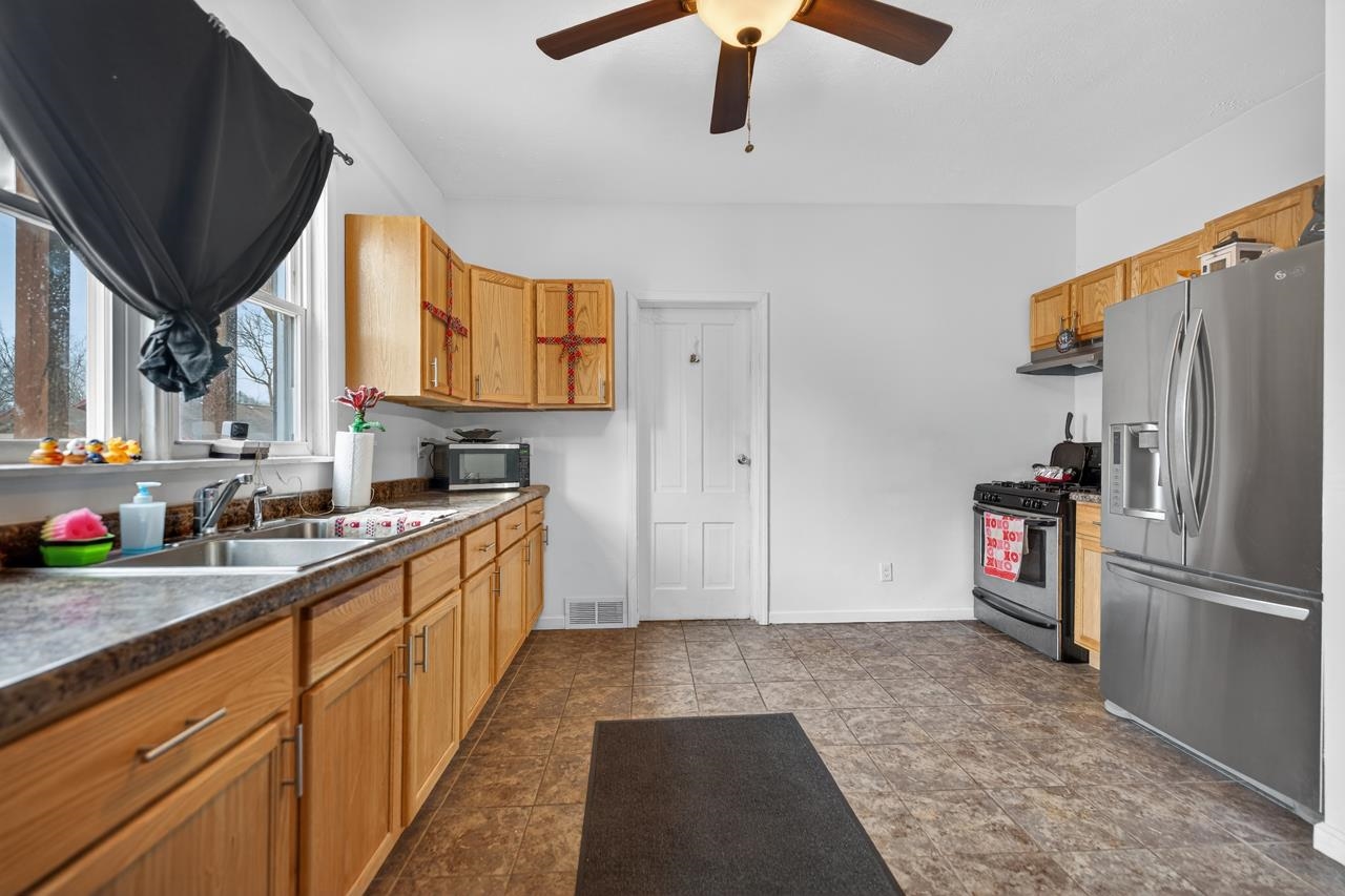 922 Lincoln Avenue Rochelle, IL 61068 - Photo 12 of 46