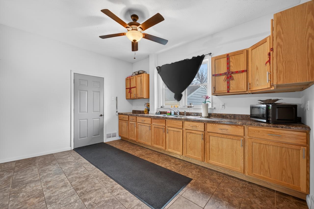 922 Lincoln Avenue Rochelle, IL 61068 - Photo 13 of 46