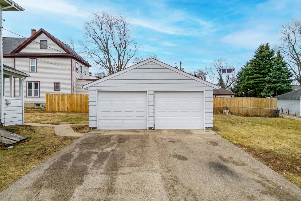 922 Lincoln Avenue Rochelle, IL 61068 - Photo 36 of 46
