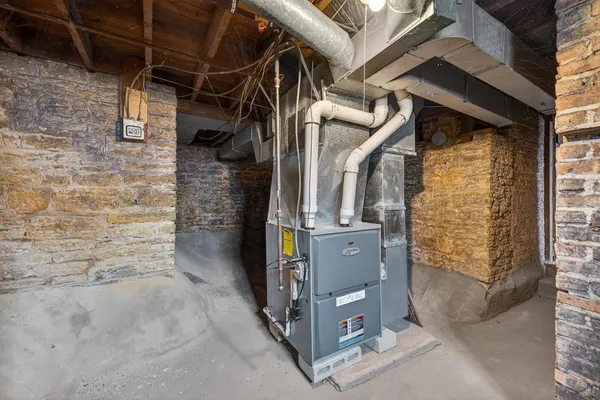 $155,000 | 922 Lincoln Avenue, Rochelle, IL 61068