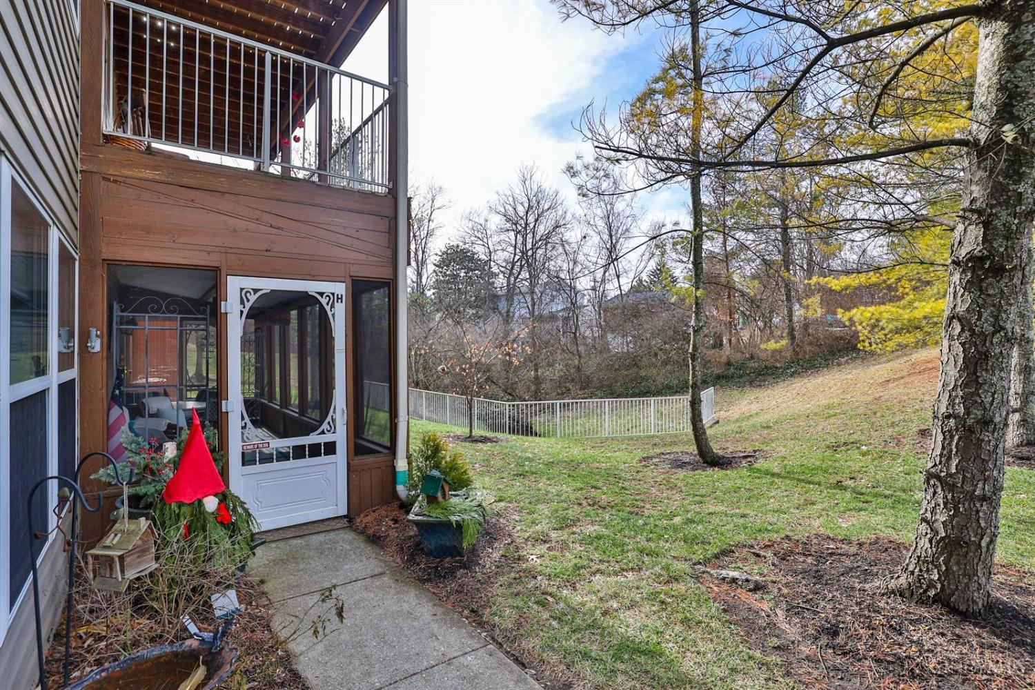 5345 Cooper Road, Unit H Montgomery, OH 45242 - Photo 28 of 32