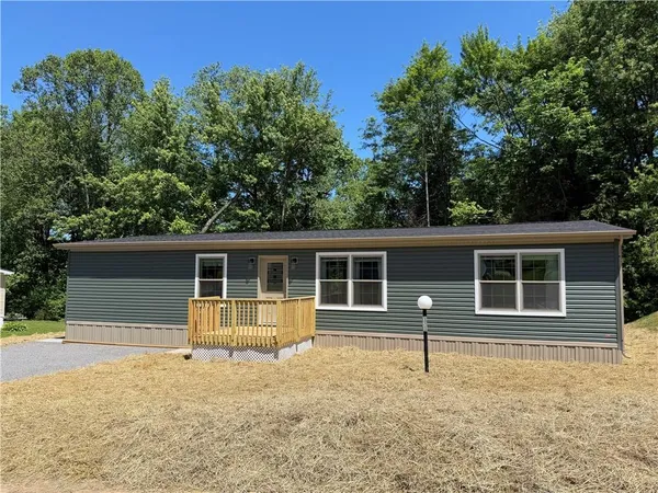$135,900 | 151 Terra Drive, Valencia, PA 16059