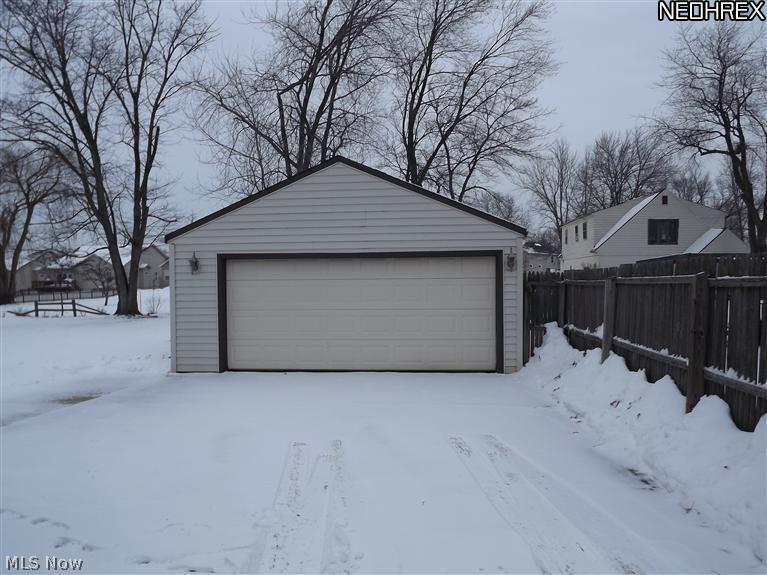 18140 Sheldon Road Brook Park, OH 44142 - Photo 16 of 19 Gallery Image 16
