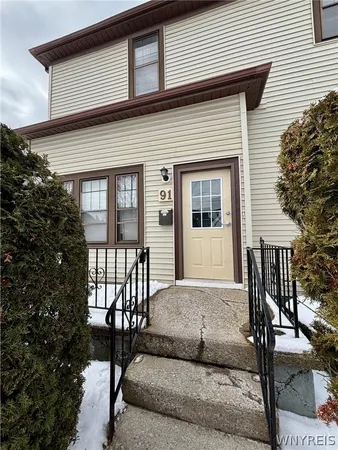 $1,495 | 91 Laverack Avenue, Unit 3, Lancaster, NY 14086