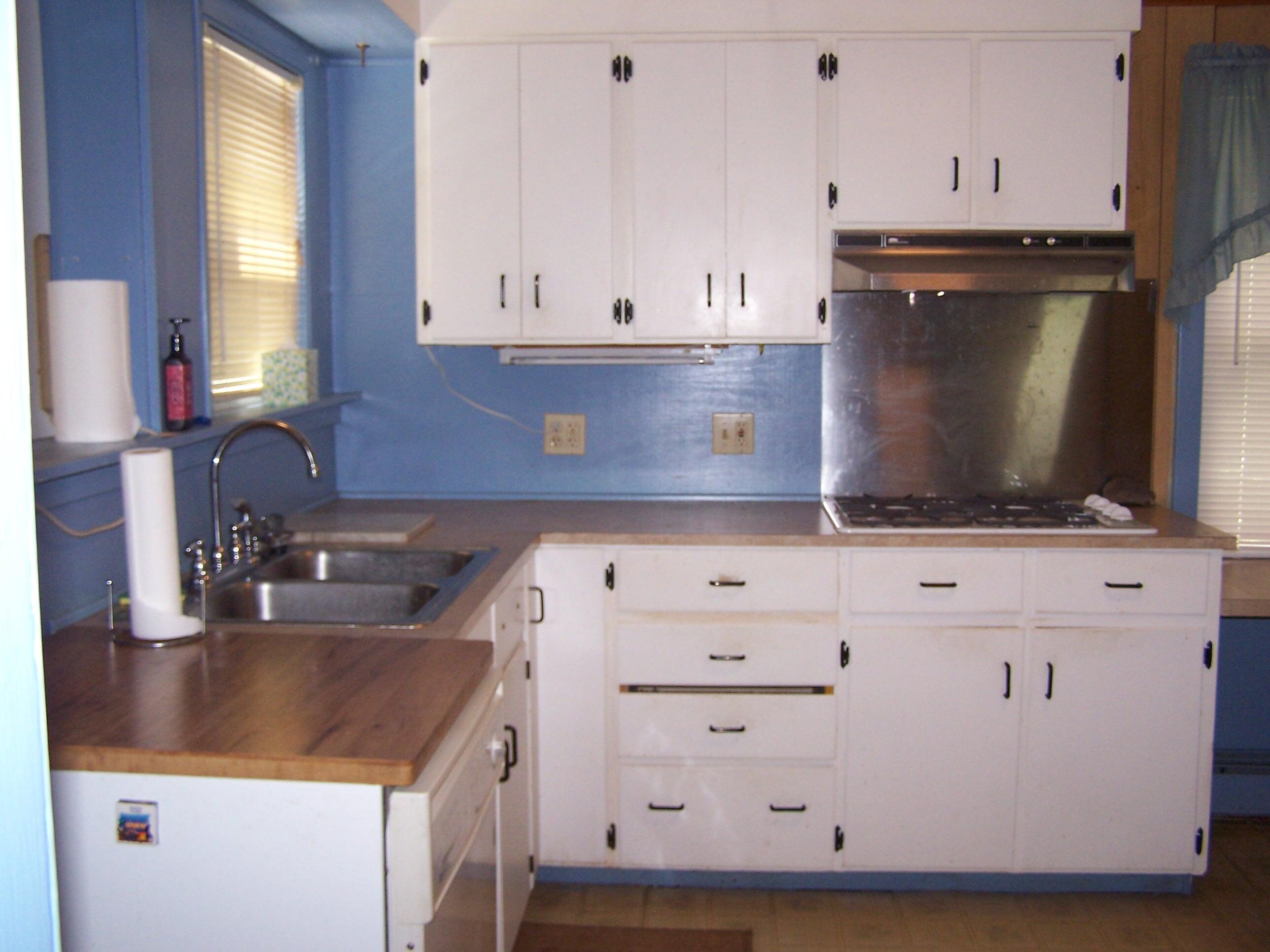 83 Elmwood Road Auburn, ME 04210 - Photo 6 of 56 103_0334
