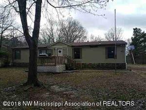 215 Ridge Road Byhalia, MS 38611 - Photo 1 of 7 front