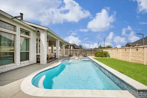 $550,000 | 28710 Wildthorne Court, Katy, TX 77494