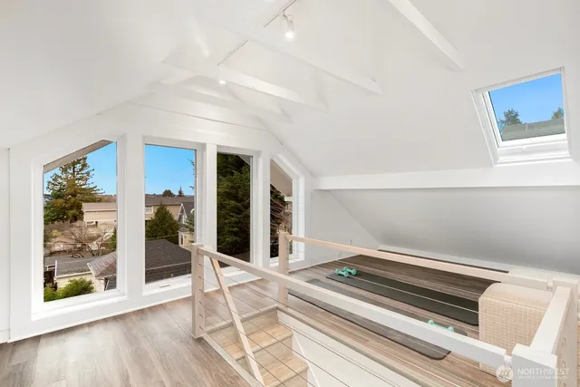 $1,700,000 | 210 West McGraw Street, Seattle, WA 98119