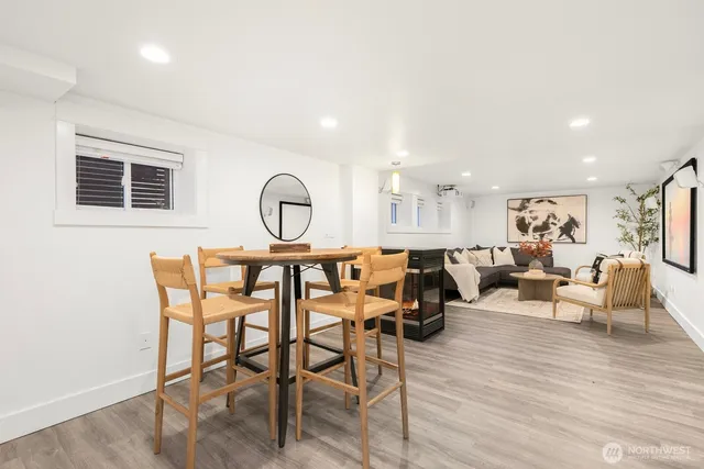 $1,700,000 | 210 West McGraw Street, Seattle, WA 98119