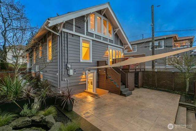 $1,700,000 | 210 West McGraw Street, Seattle, WA 98119