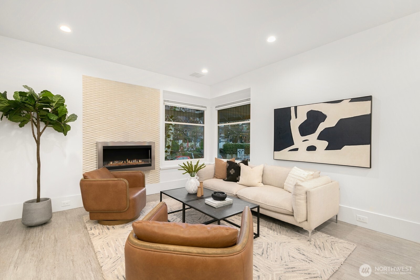 210 West McGraw Street Seattle, WA 98119 - Photo 5 of 31