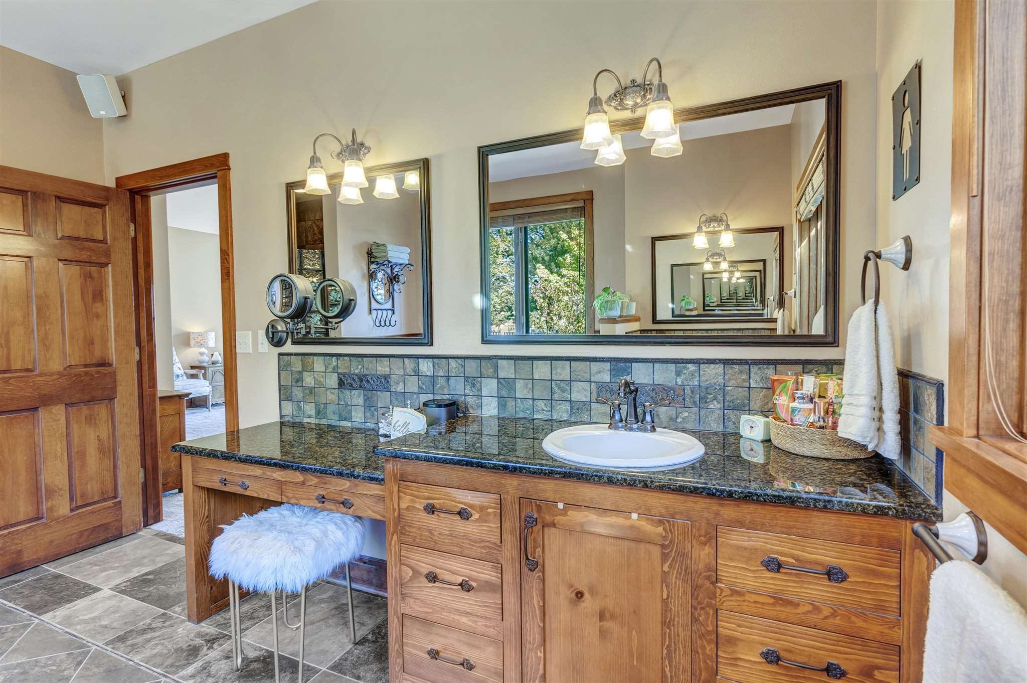 10101 South Baltimore Road Spokane, WA 99223 - Photo 27 of 50 Gallery Image 27