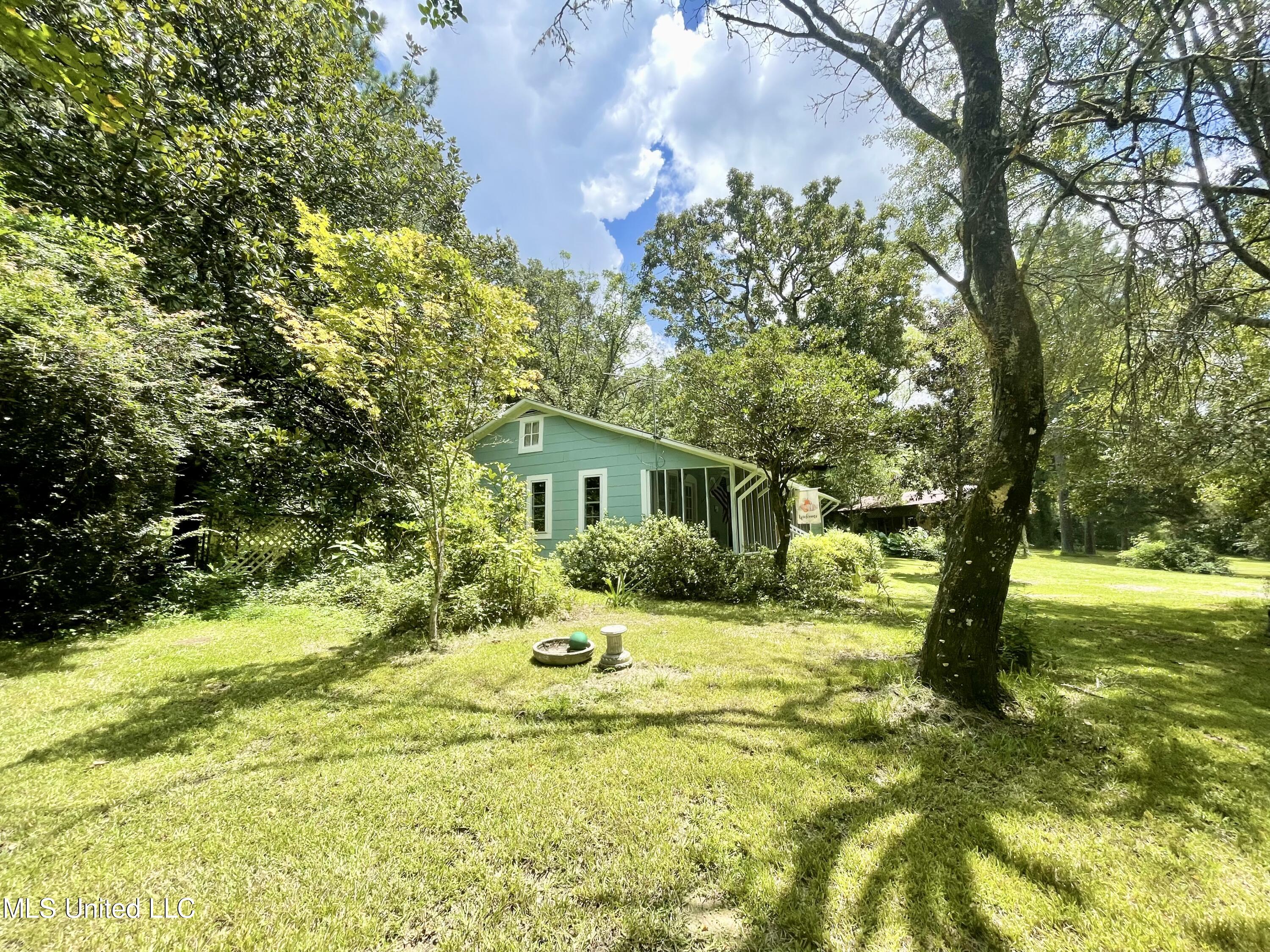 143 Jim Harris Road Harrisville, MS 39082 - Photo 32 of 51 EF86FB56-5196-47F6-90E9-EBD96C2AE4D5