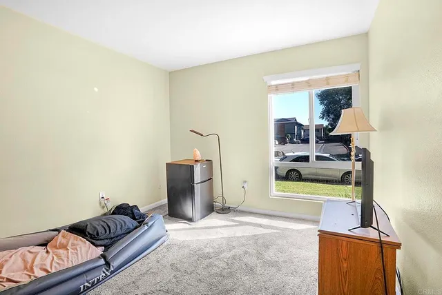 $475,000 | 2536 White Oak Place, Unit 1, Escondido, CA 92027