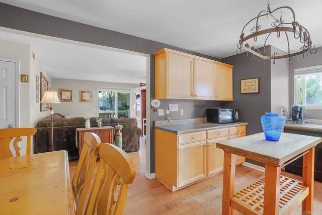 $475,000 | 2536 White Oak Place, Unit 1, Escondido, CA 92027